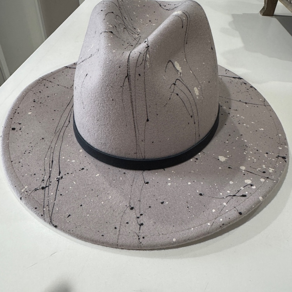 Limited edition GiGi Pip Size 57 hat